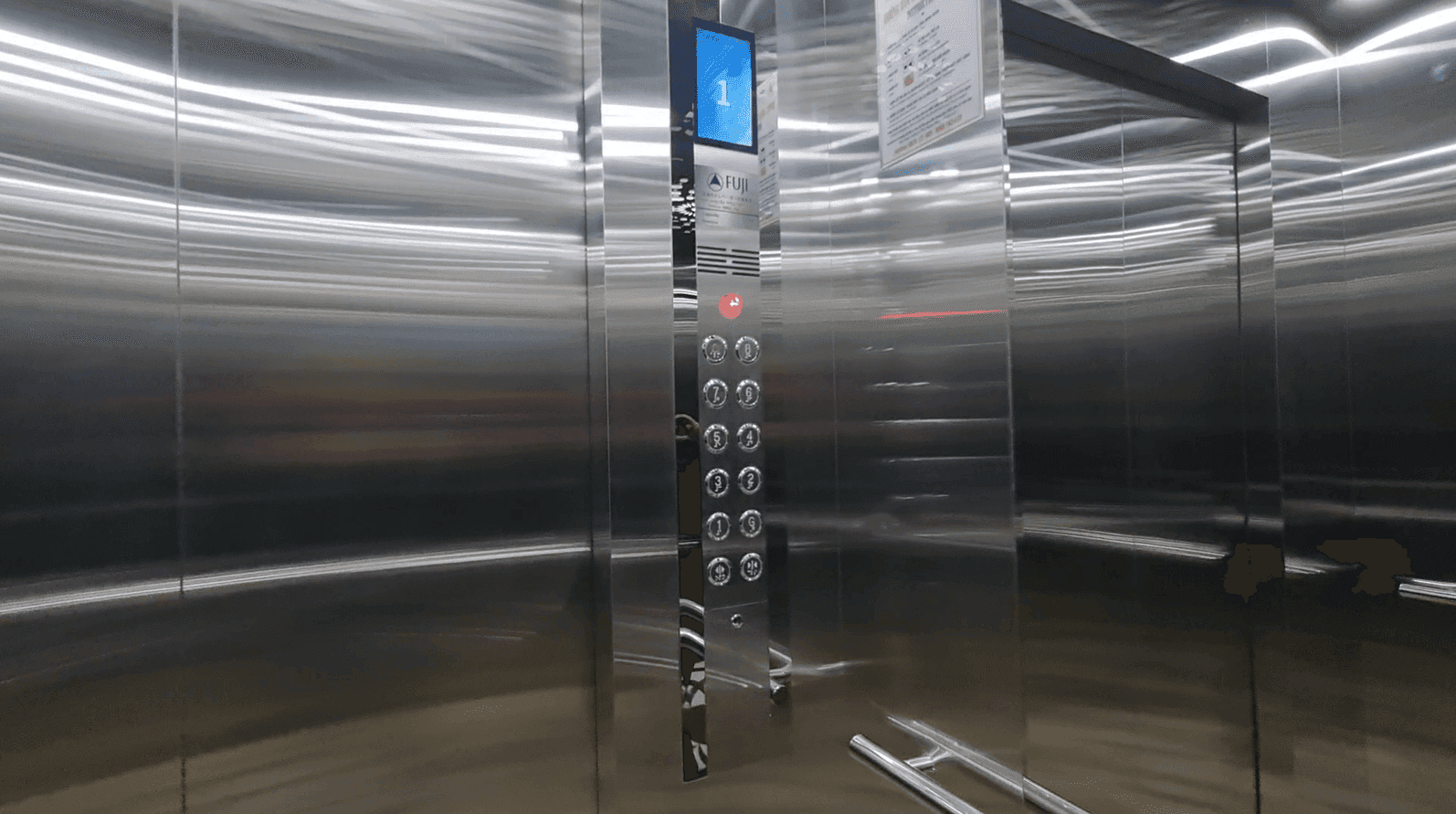 Bảng điều khiển cabin thang máy gia đình 630kg, nút bấm chọn tầng inox và nút khẩn cấp màu đỏ