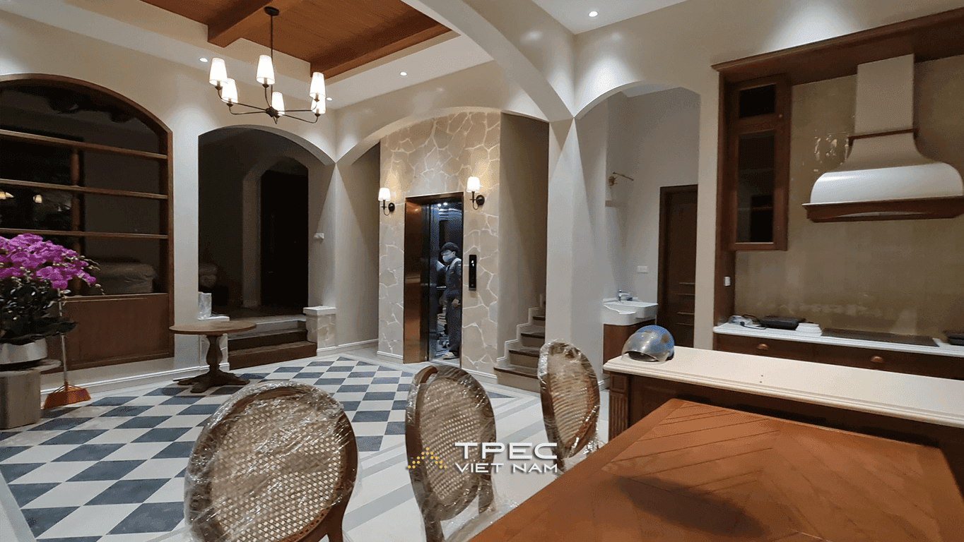 Lựa chọn tone màu cửa thang máy hợp nội thất