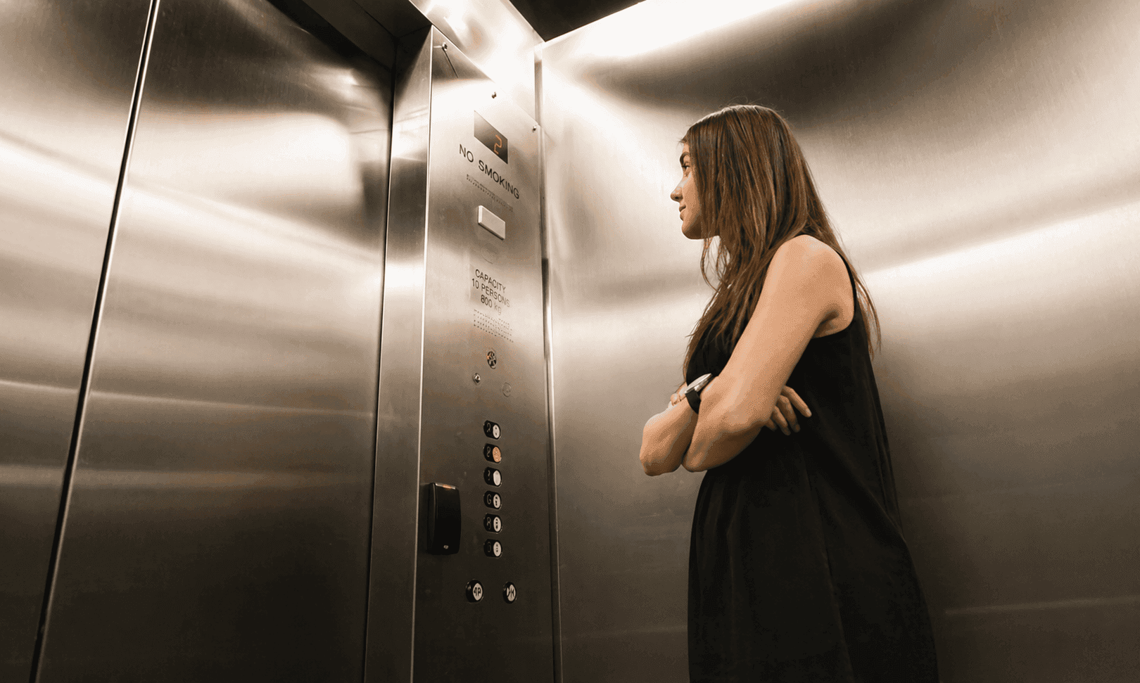 Phương pháp giải thoát khẩn cấp thang máy