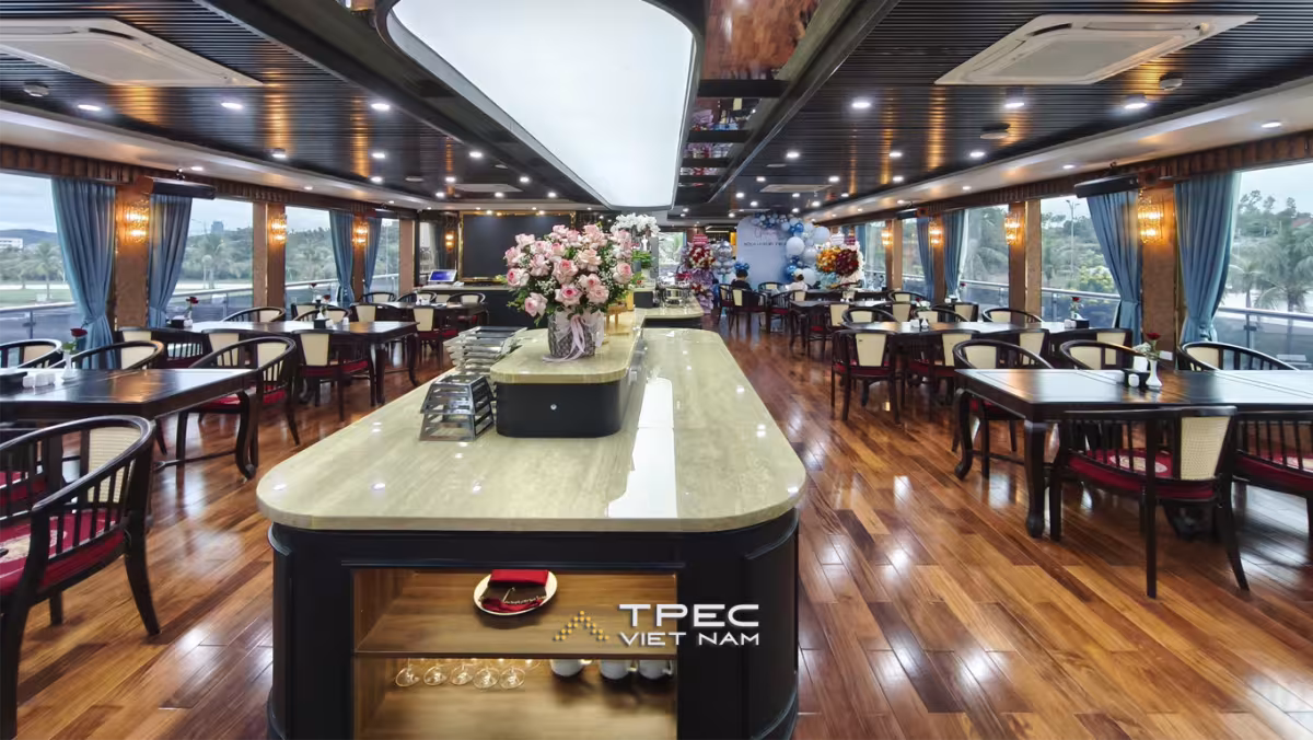 Khoang hành khách du lịch