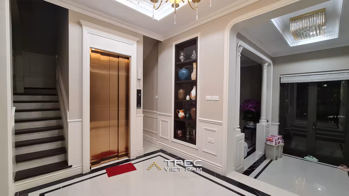 Thang máy không hố pit loại nhỏ - cửa 4 cánh