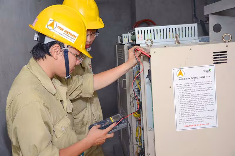 Dịch vụ sửa chữa thang máy chuyên nghiệp