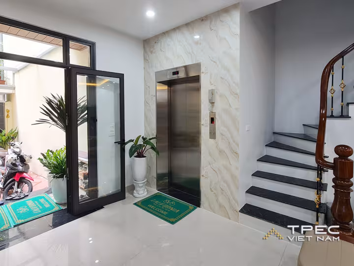 Thang máy 450kg nhà phố ngõ hẹp 5 tầng - Hoàng Mai