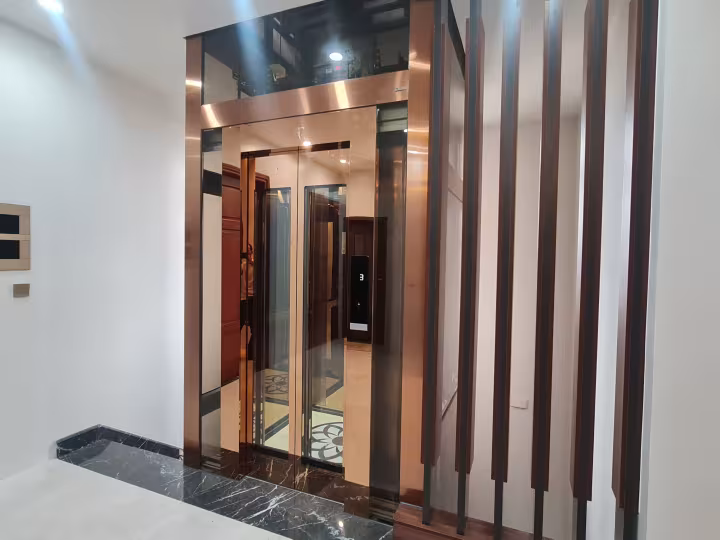 Thang máy kính 450kg biệt thự 3 tầng Văn Giang
