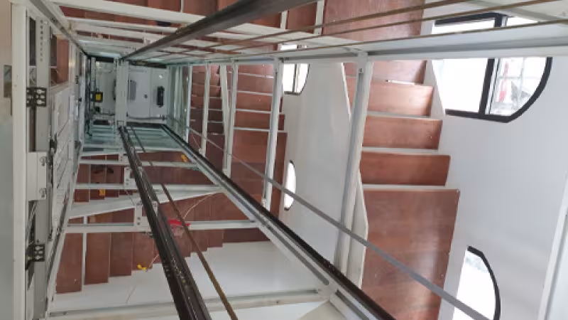 khung thép thang máy