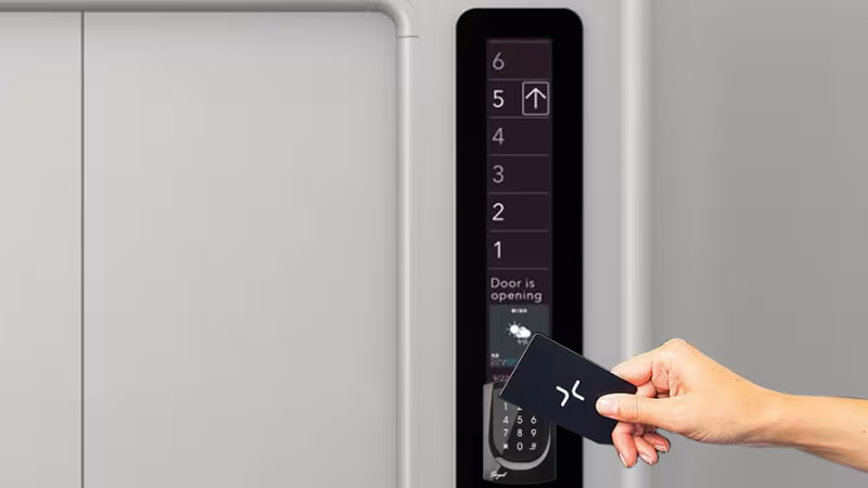Thẻ từ kiếm soát thang máy là gì? Tác dụng của thẻ từ kiểm soát thang máy